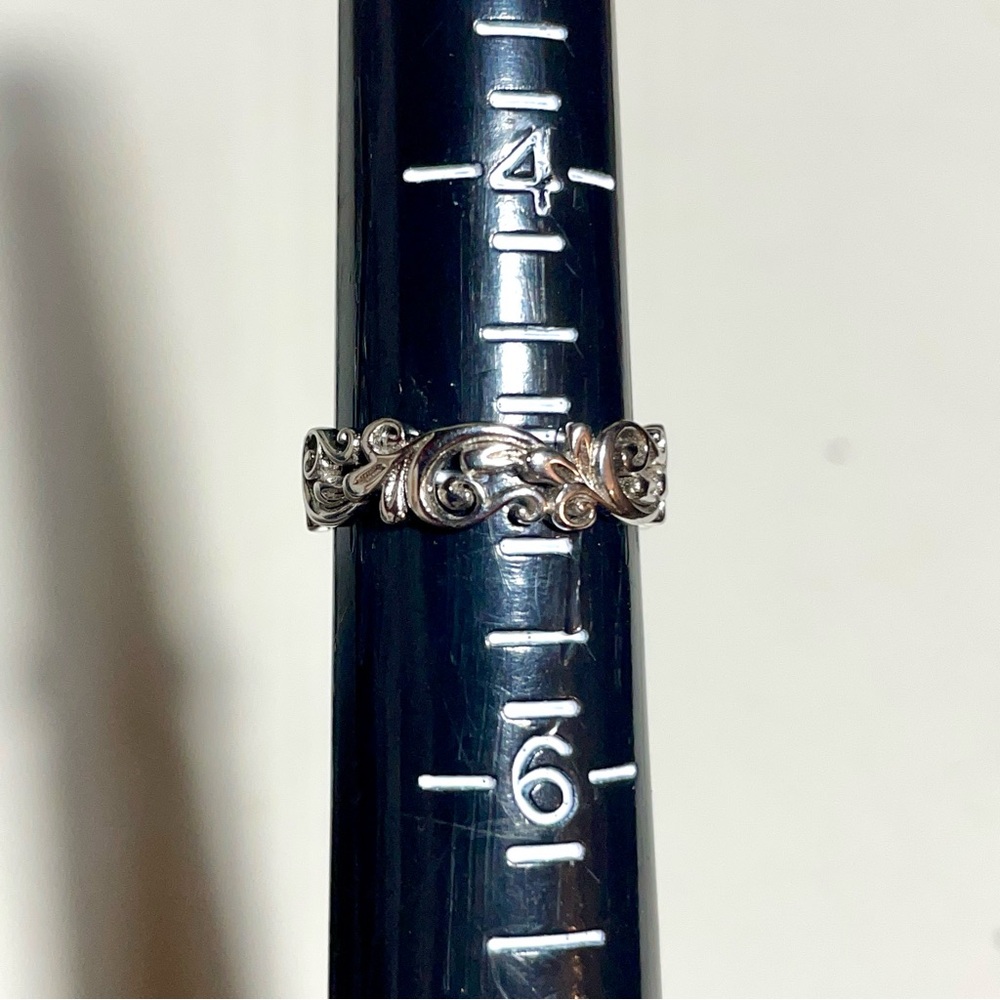 Elegant 925 Sterling Silver Filigree Vines Swirl Wedding Band Ring - Size 5 - Picture 4 of 6